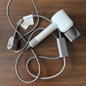 Dyson Blow Dryer with smoothing attachment